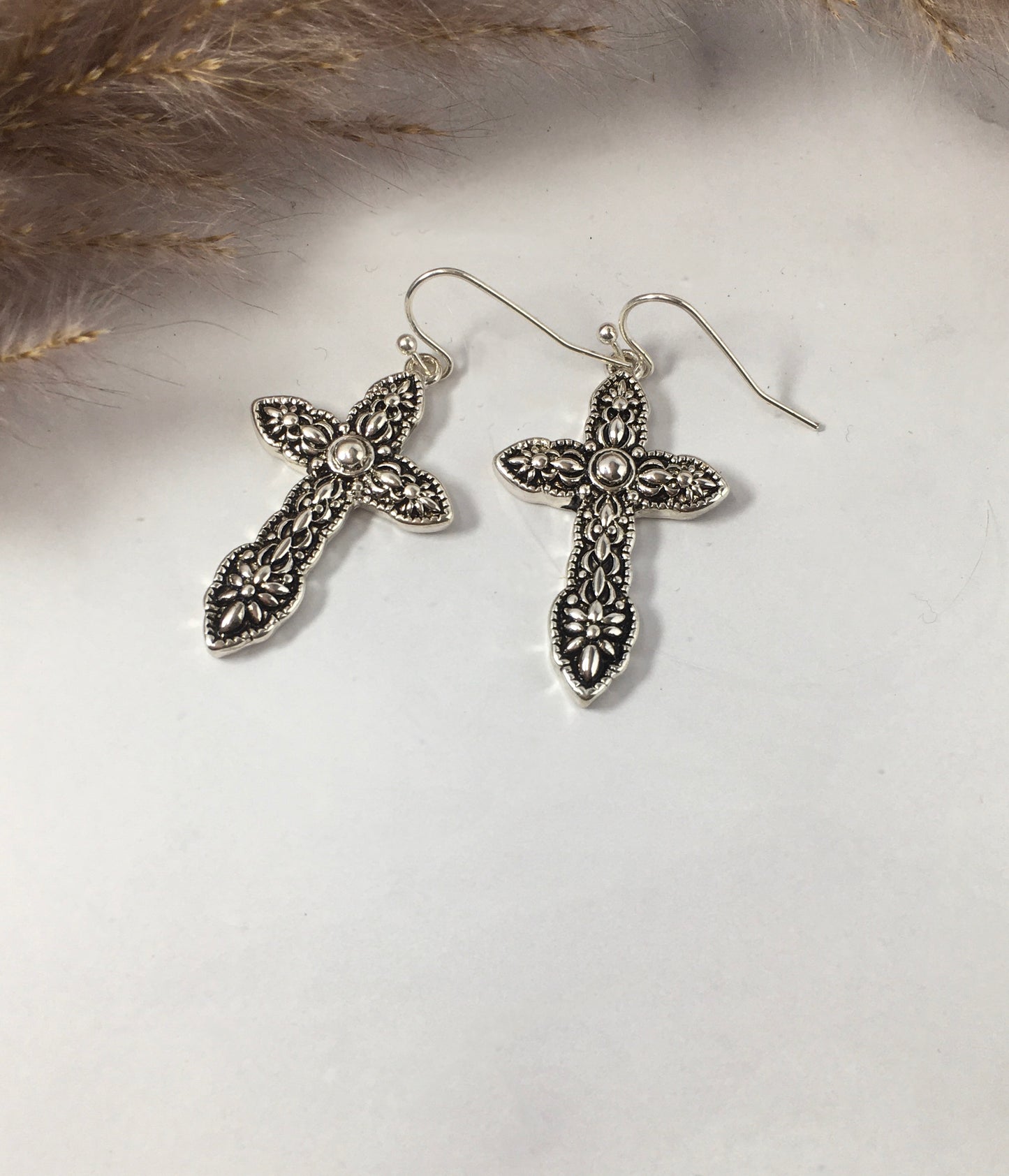 Cruz - Cross Earrings